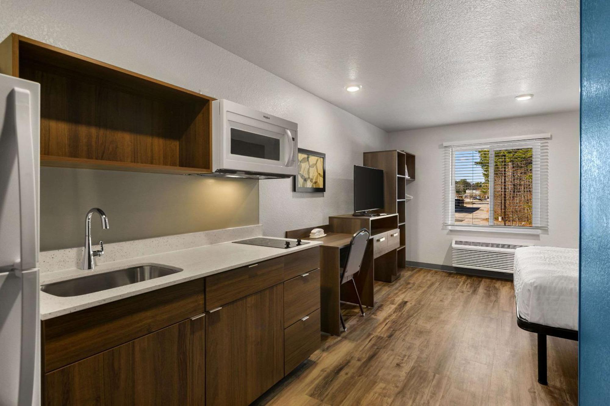 Woodspring Suites Yorktown Newport News Extérieur photo